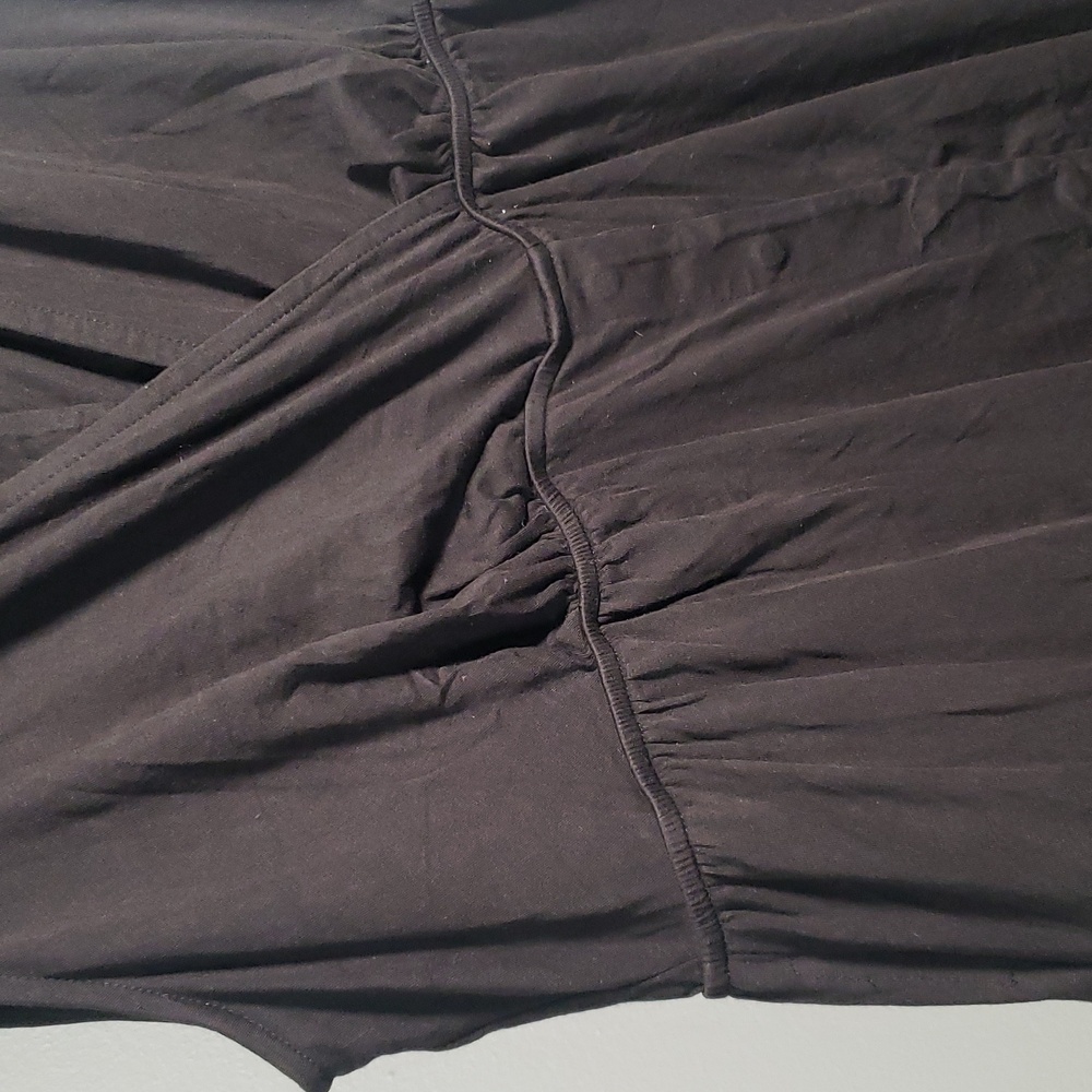 Motherhood Maternity blacl nightgown in size Medium p2p 20